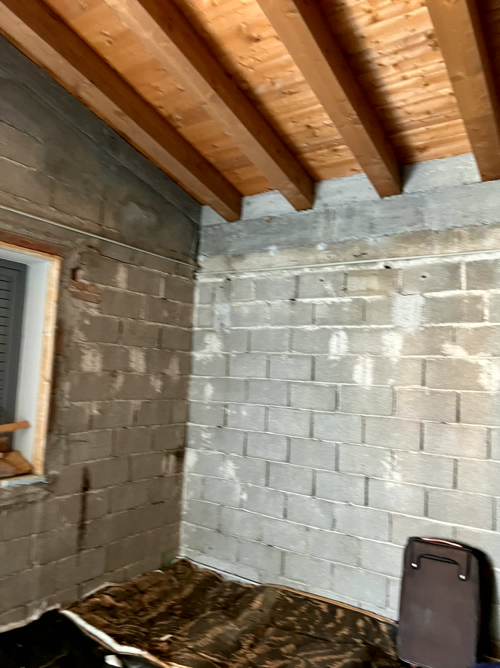 Ristrutturazione completa interni a Cividale del Friuli: pittura rasatura piastrelle impianti